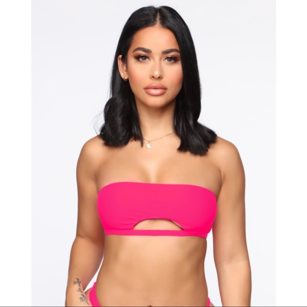 🎉$10 SALE Fashion Nova Bandeau Bikini Top